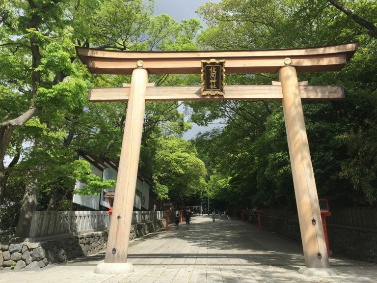[Trip] 枚岡神社 – そんなに標高は高くないが、大阪平野を見渡せる-パワースポット:枚岡公園がある  [2020/12/25] ID15821