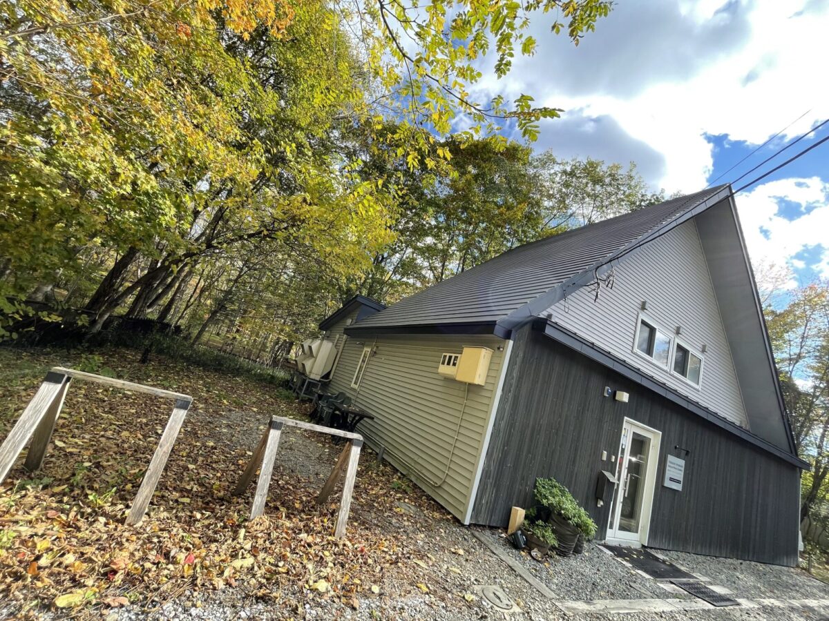 806D5887-53D9-4CB4-AB81-95C3F74281B2