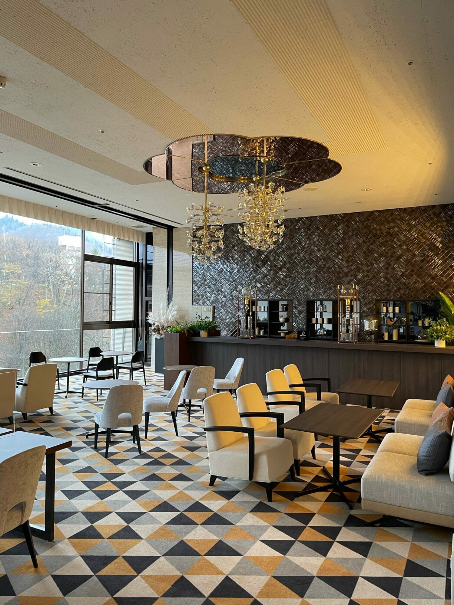 05DB12AE-B232-4B69-829A-D6A332D0CEF9